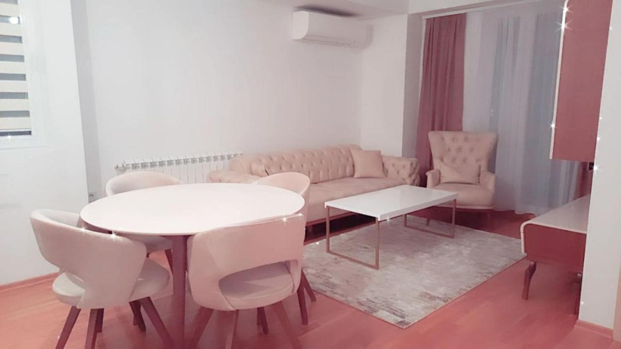 Luxury Apartment Iva II Skopje Luaran gambar